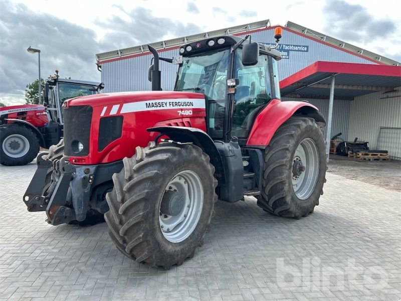 Massey Ferguson 7490