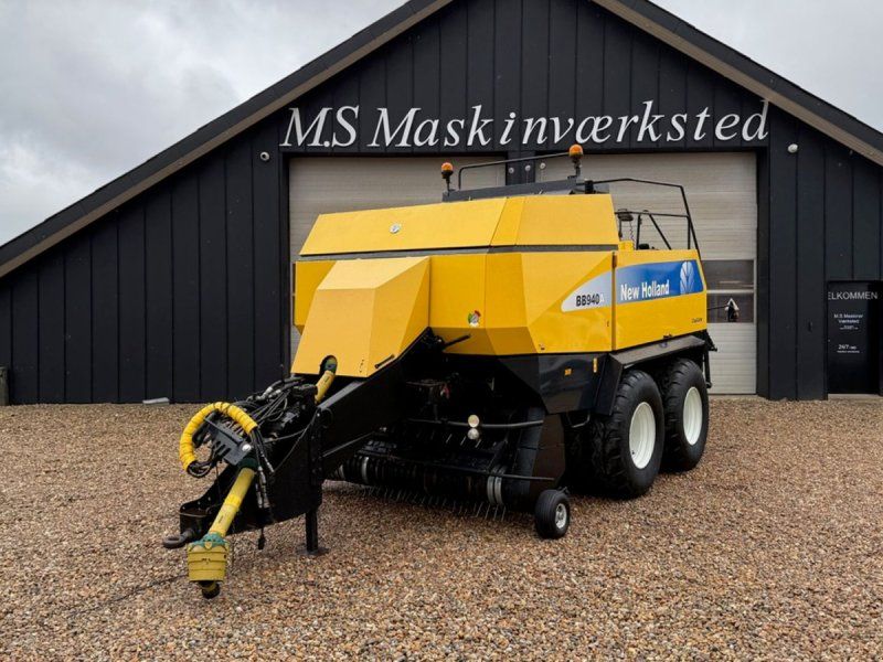New Holland BB940A