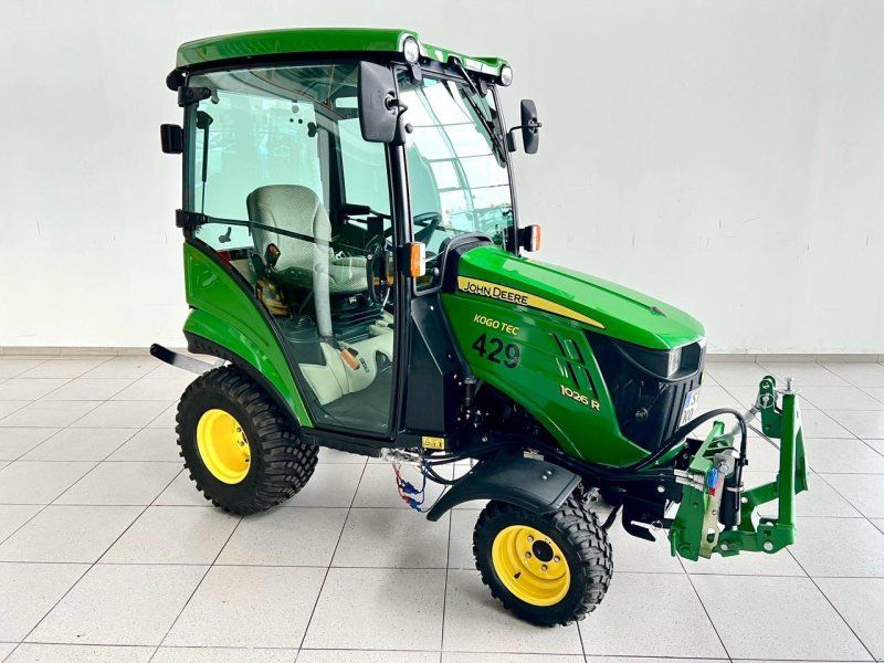 John Deere 1026R