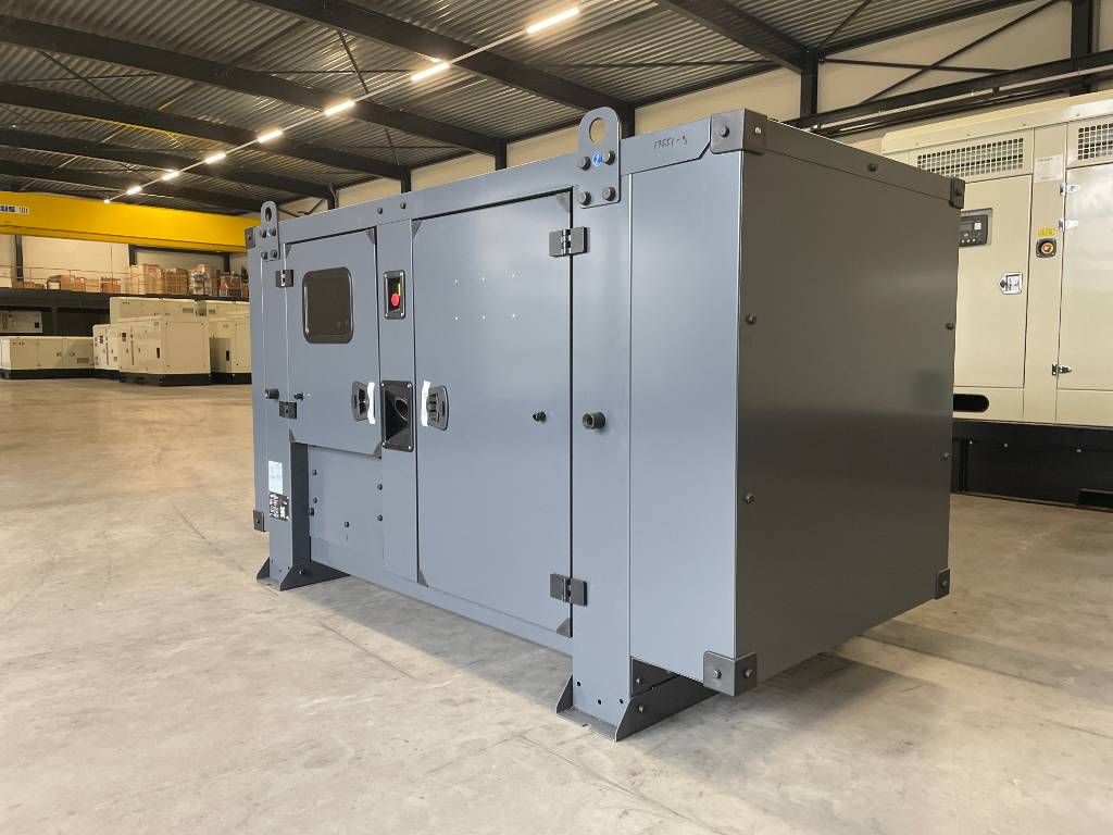 Iveco NEF45SM2 - 88 kVA Generator - DPX-17551