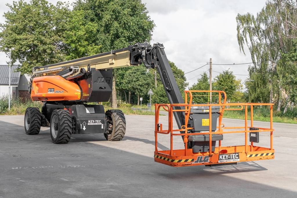 JLG 1250 AJP
