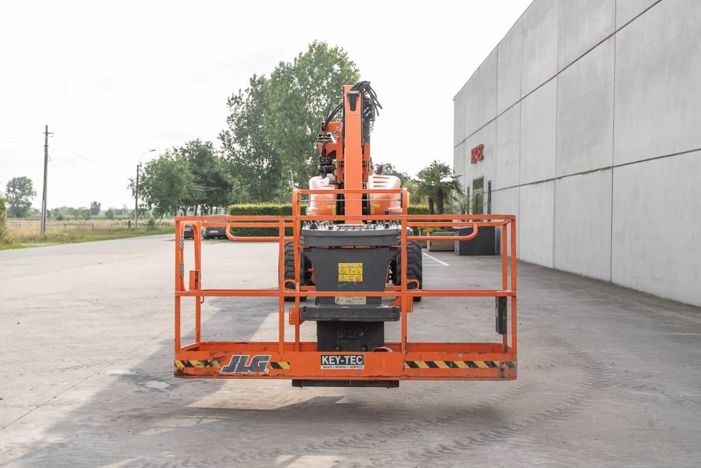JLG 1350 SJP