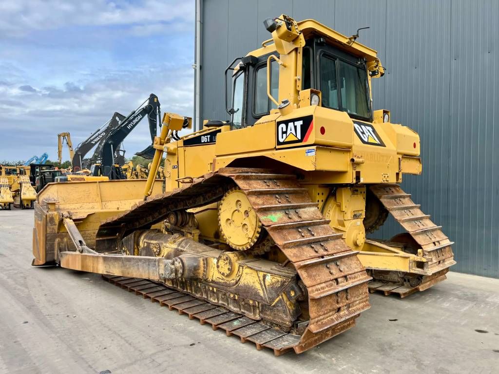 CAT D6T LGP
