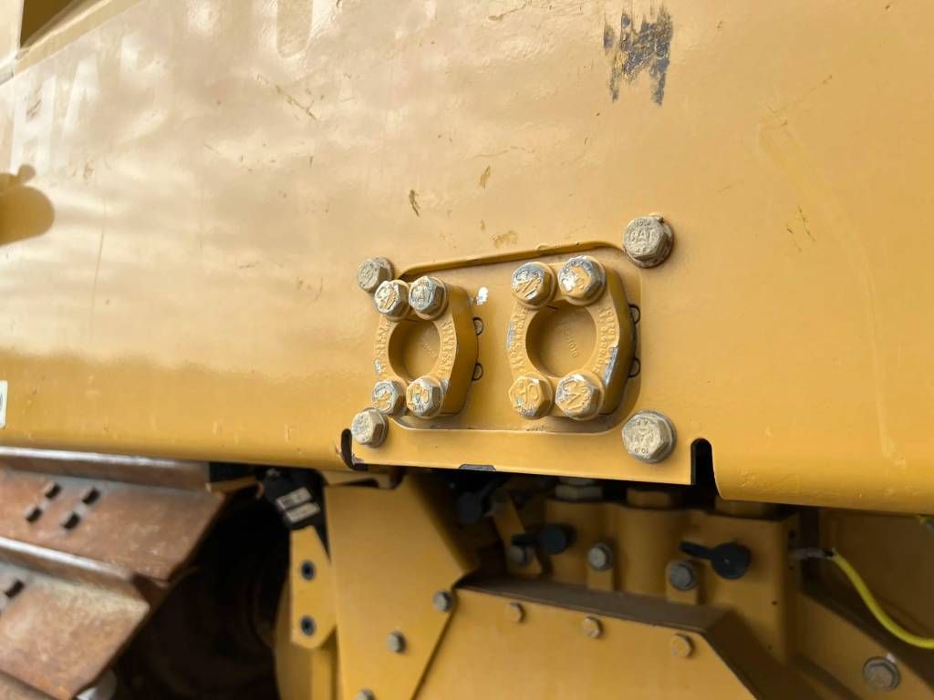 CAT D6T LGP