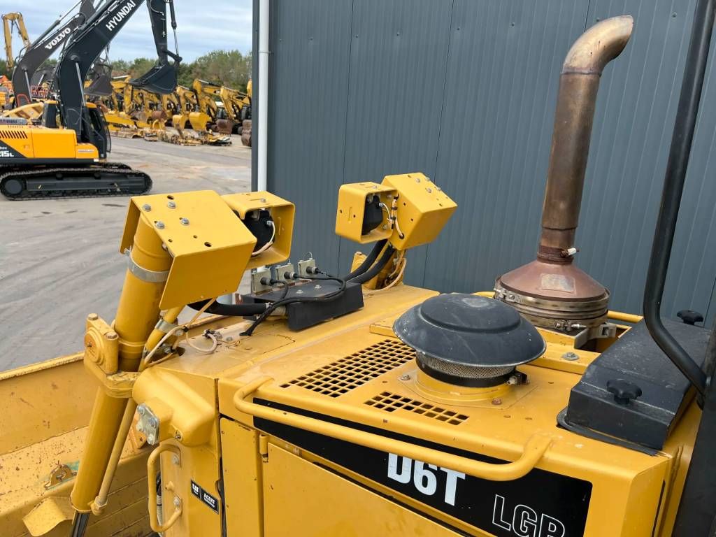 CAT D6T LGP