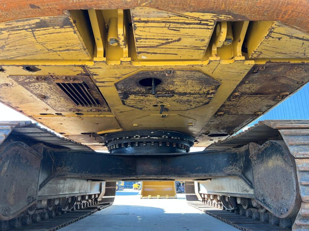 CAT 320C L