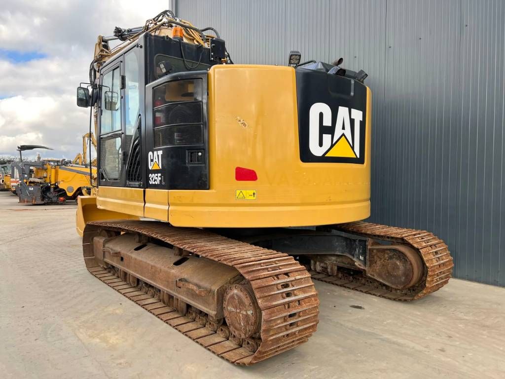CAT 325F LCR