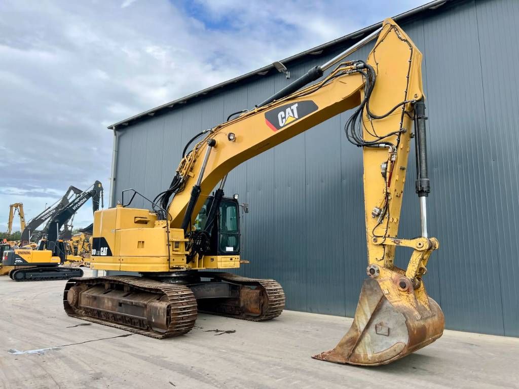 CAT 328D LCR