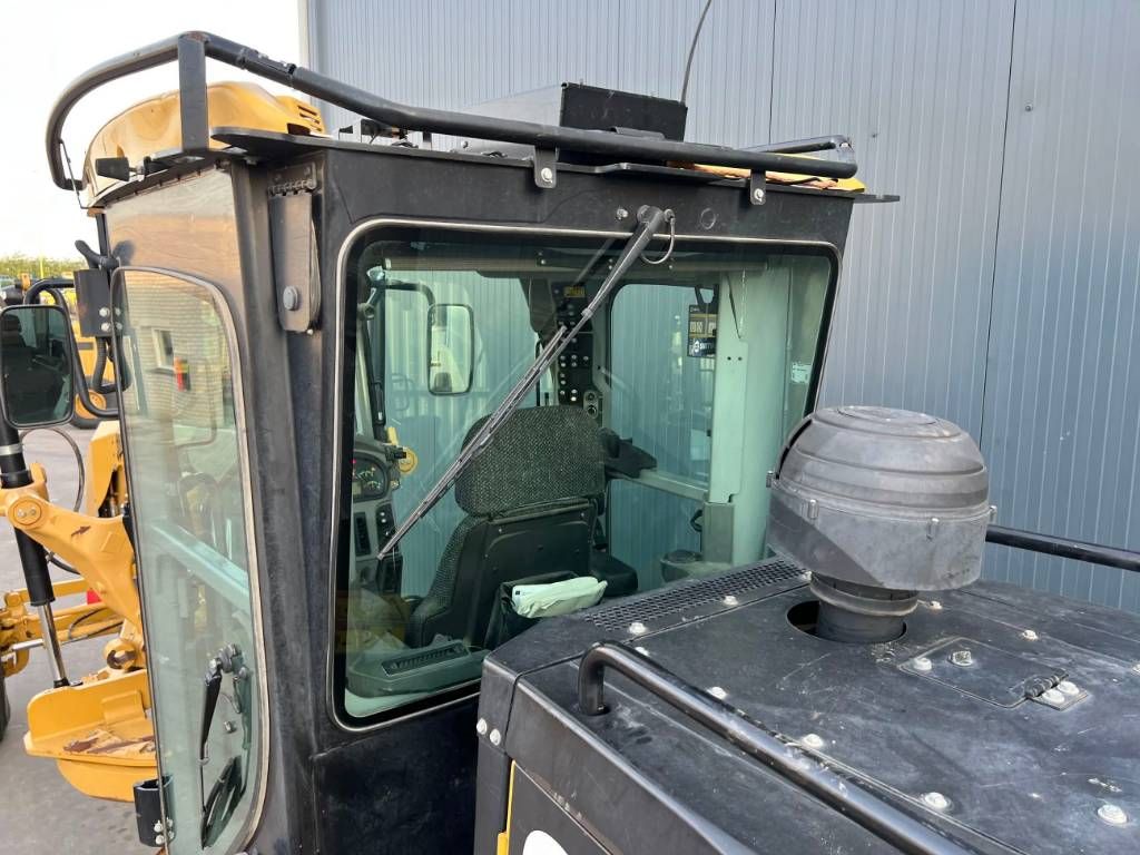 CAT 140M
