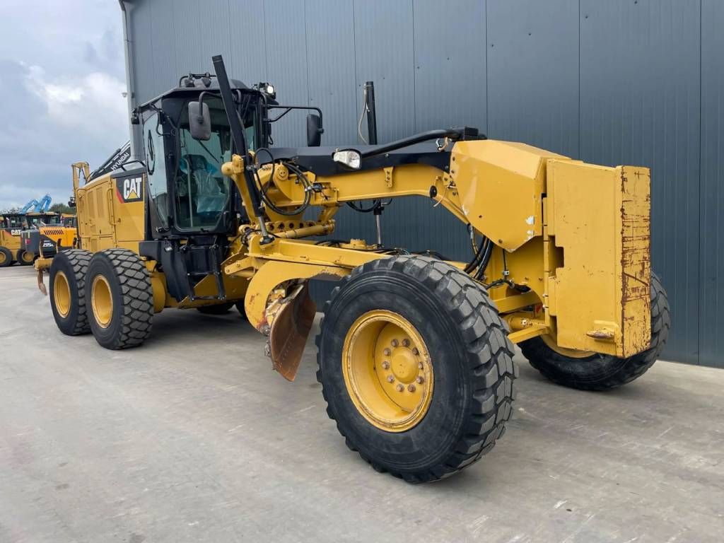 CAT 140M3