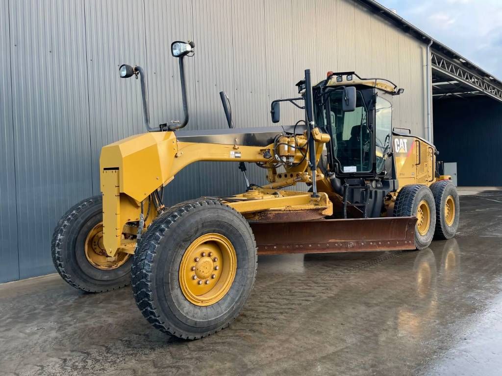 CAT 160M (140)