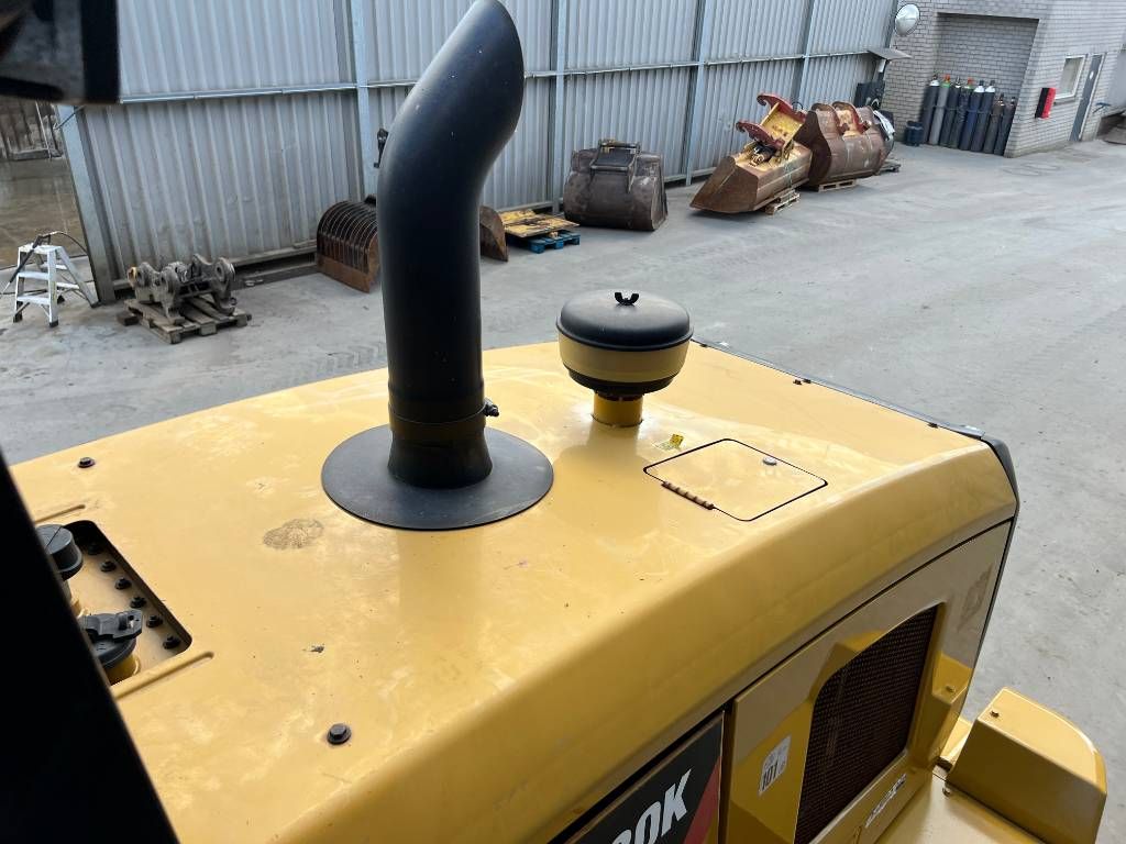 CAT 930K