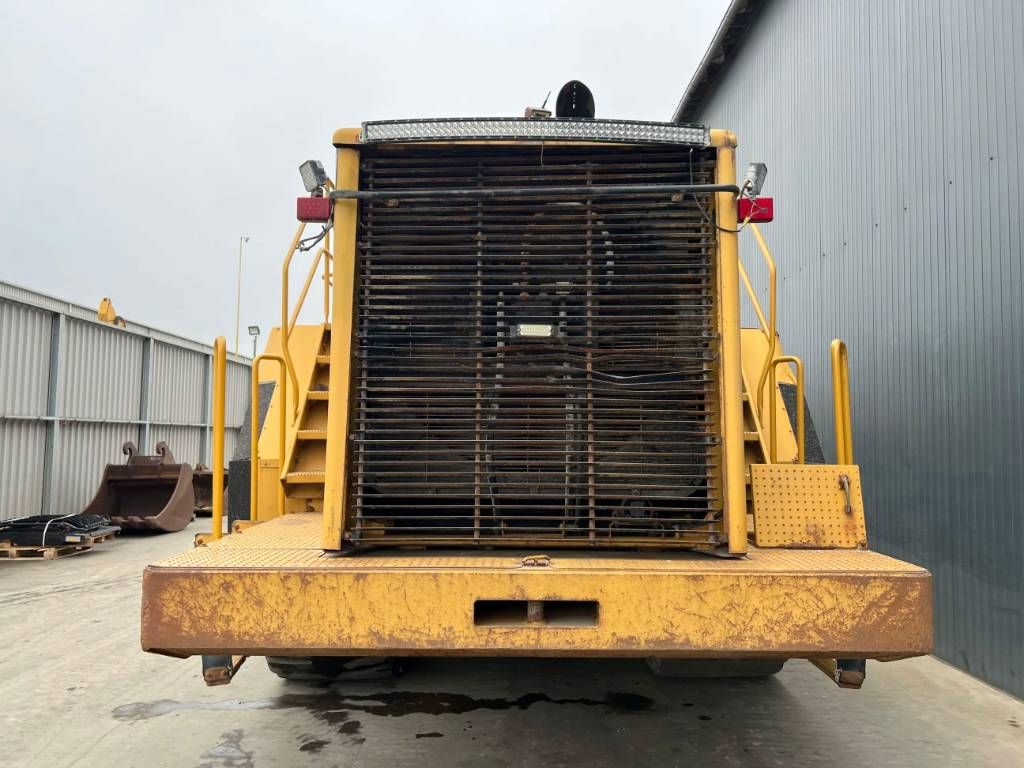 CAT 988H
