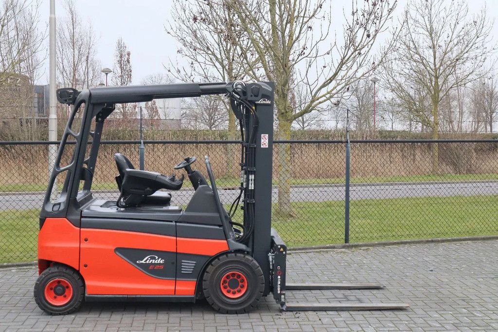 Linde E25 R-01 ROADSTER | DEMO | SIDESHIFT | FORK SPREADERS
