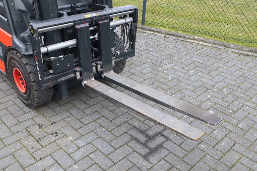 Linde E25 R-01 ROADSTER | DEMO | SIDESHIFT | FORK SPREADERS