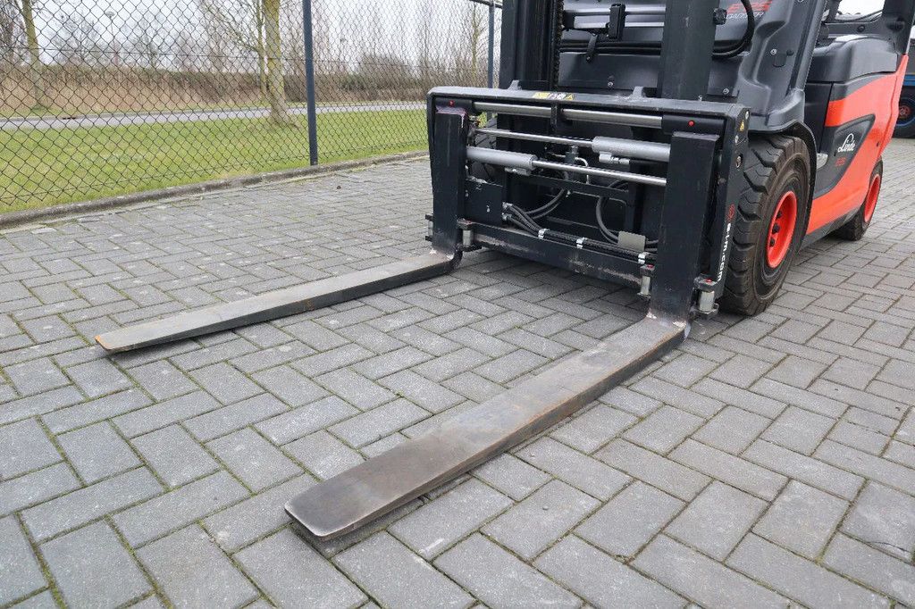 Linde E25 R-01 ROADSTER | DEMO | SIDESHIFT | FORK SPREADERS