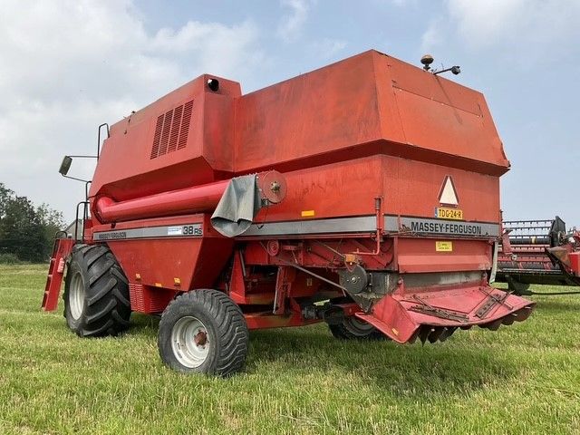 Massey Ferguson 38RS combine
