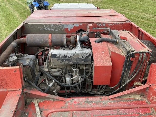 Massey Ferguson 38RS combine
