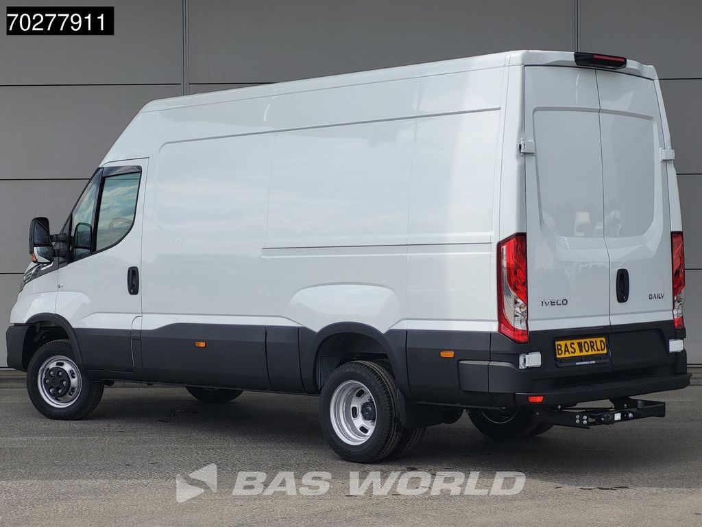 Iveco Daily 35C21 3.0L 210PK Automaat L2H2 Dubbellucht 3.5t Trekhaak LED ACC Navi Airco Camera Parkeersensoren Euro6 L2H2 12m3 Airco Trekhaak