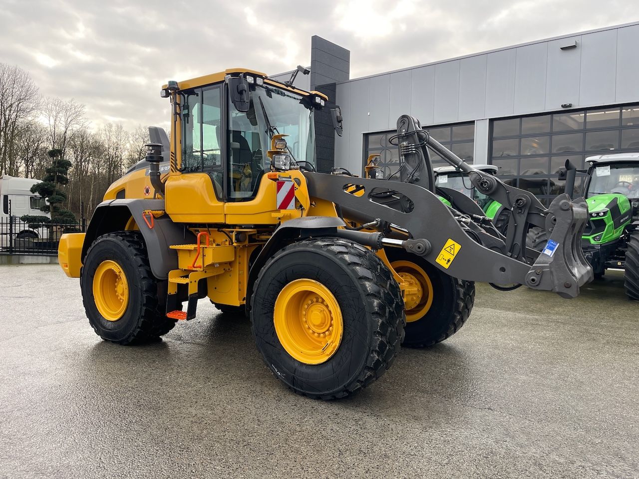 Volvo L90H
