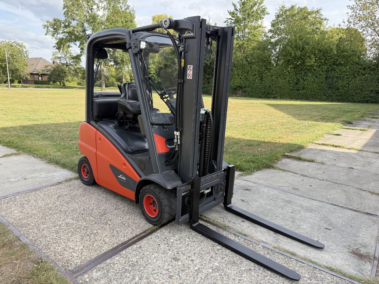 Linde H20T triplex containermast freelift sideshift BJ2019