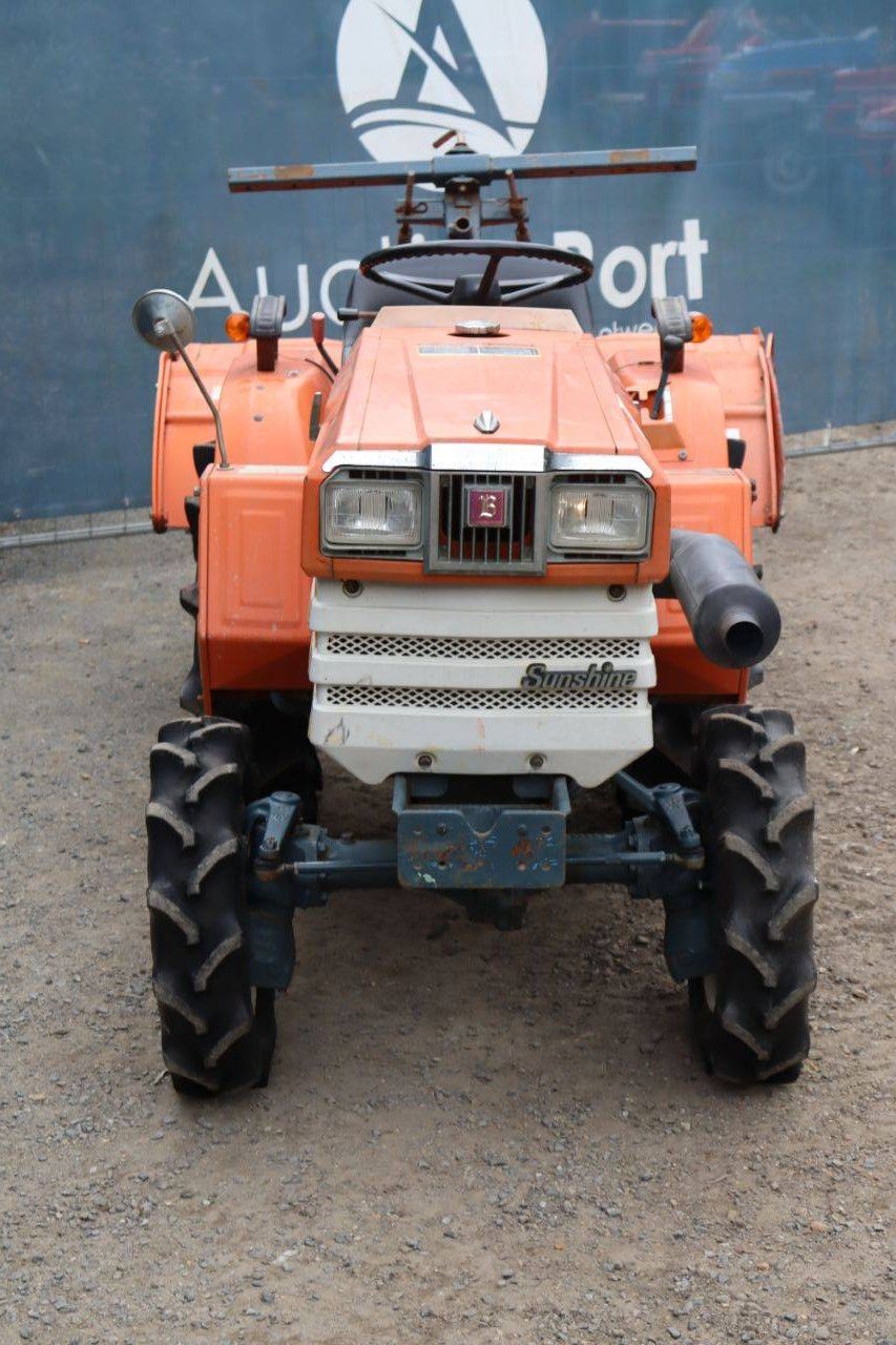 Minitractor Kubota B1402 Diesel 14pk met Grondfrees