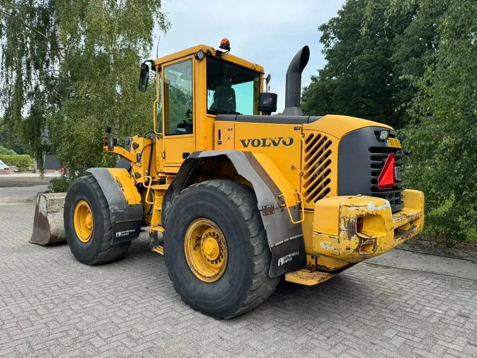 Volvo L90E Loader shovel