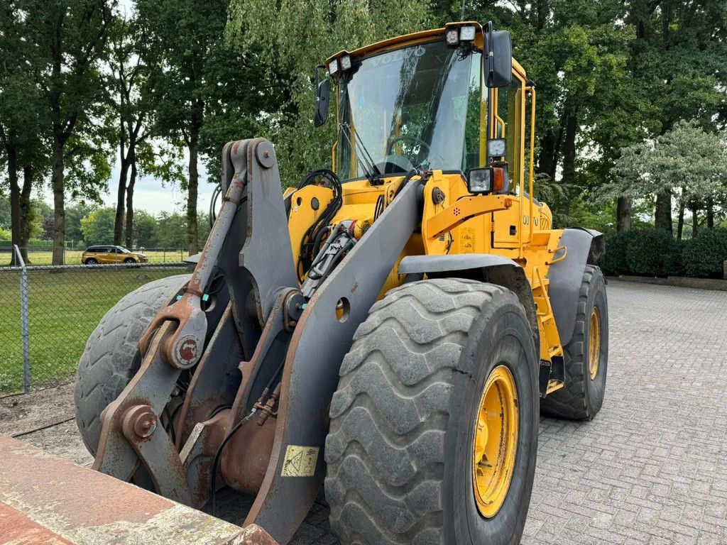 Volvo L90E Loader shovel
