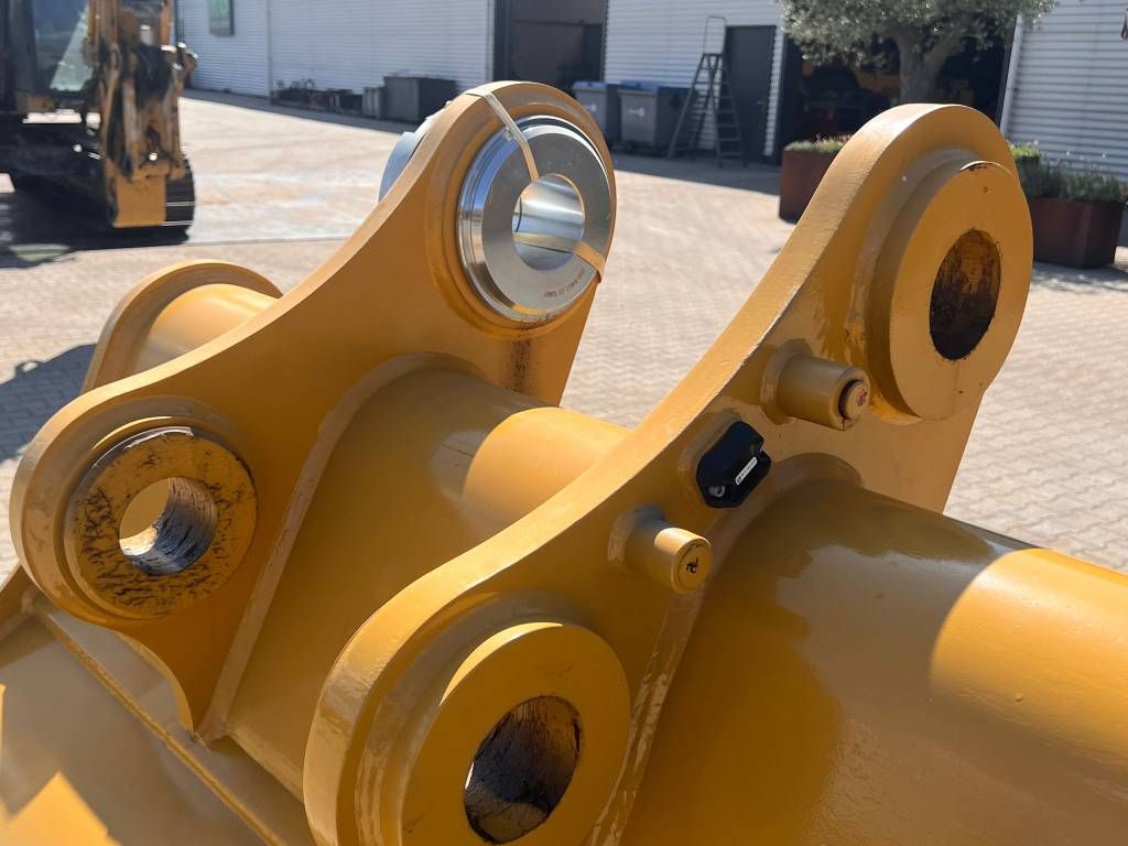 CAT 336-340 HD teeth bucket DB-linkage