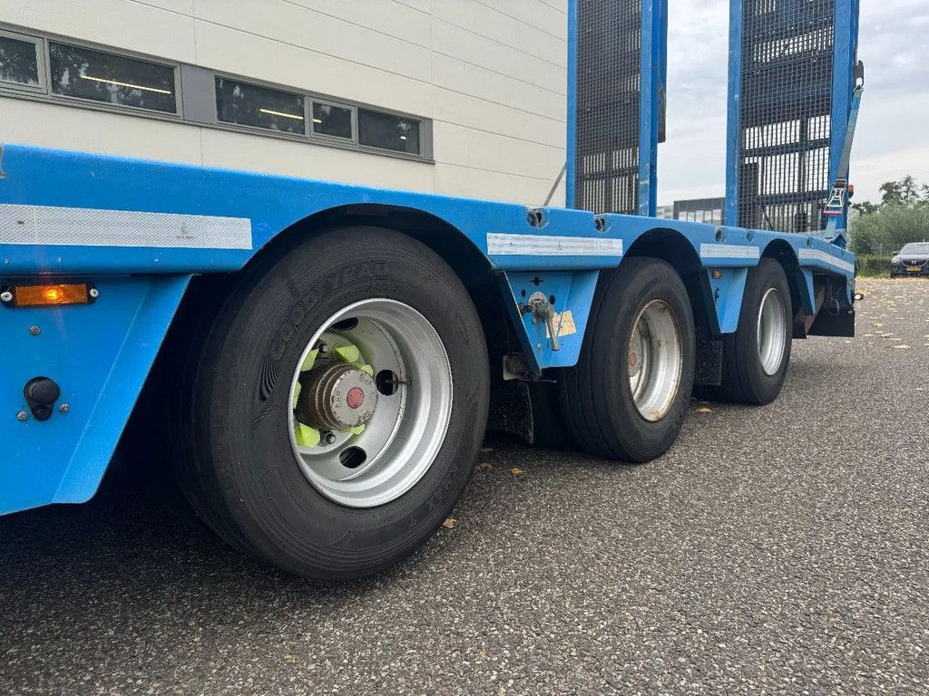 Faymonville Multimax F-S43-ABA semiedieplader oplegger