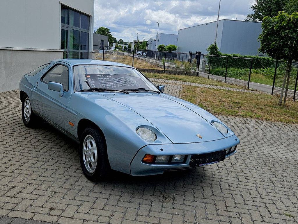 Porsche 928 (manual 1978) (Marge)