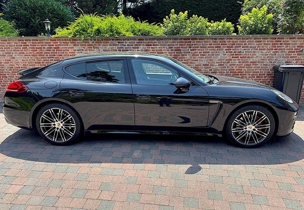 Porsche Panamera 3.0 V6 Diesel 2013 (Marge)