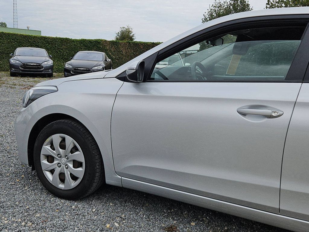 Hyundai i20 1.2 Benzine 2019 (Marge)
