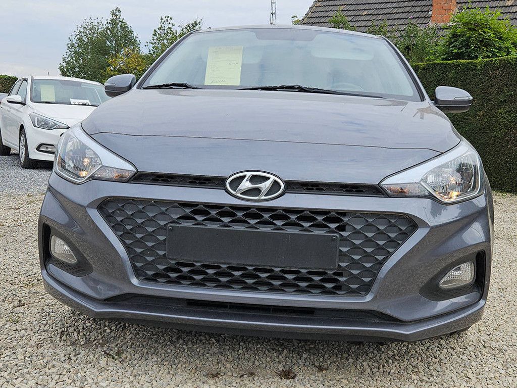Hyundai i20 1.2 Benzine 2021 (Marge)