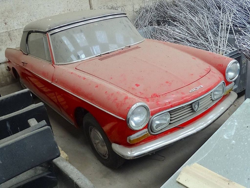 Peugeot 404 Cabriolet Petrol (Margin)