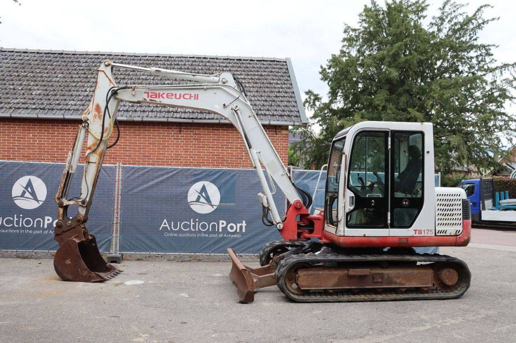 Rupsgraafmachine Takeuchi TB175 Diesel 43.5kW 2001