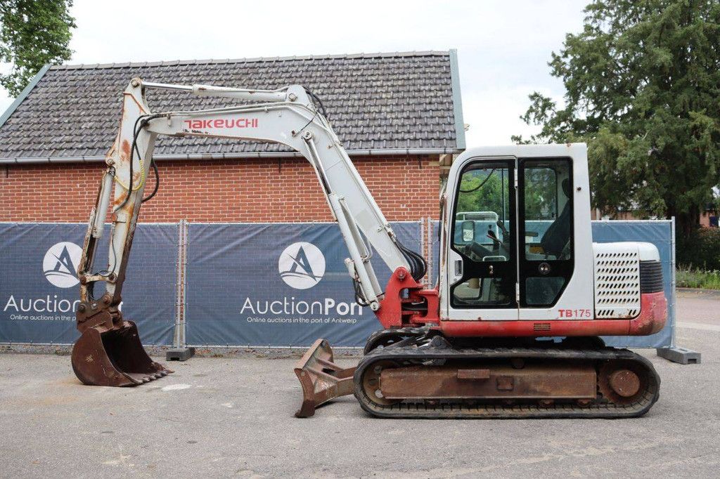 Rupsgraafmachine Takeuchi TB175 Diesel 43.5kW 2001