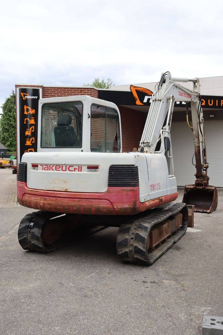 Rupsgraafmachine Takeuchi TB175 Diesel 43.5kW 2001