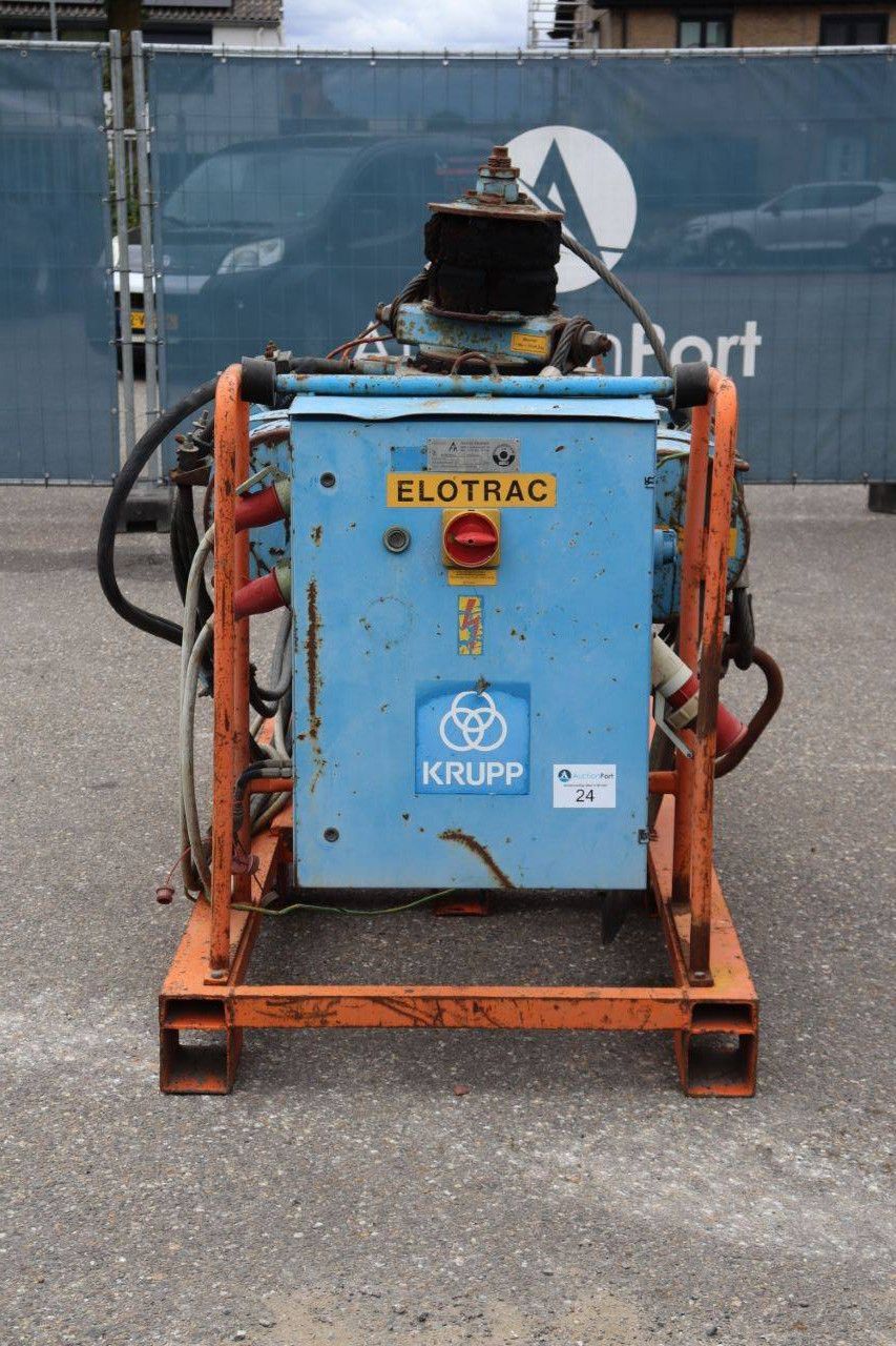 Sheet pile vibrator Tracto Technik Elotrak15 Electric 150bar 1983