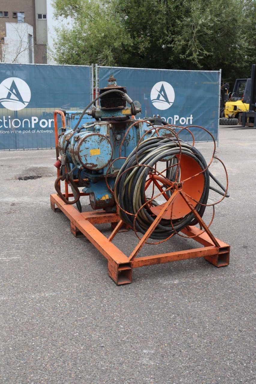 Sheet pile vibrator Tracto Technik Elotrak15 Electric 150bar 1983