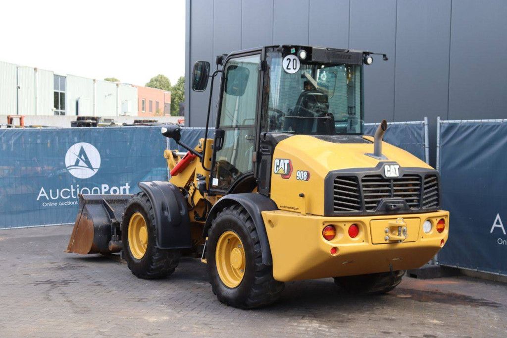 Wiellader Caterpillar 908 Diesel 2023