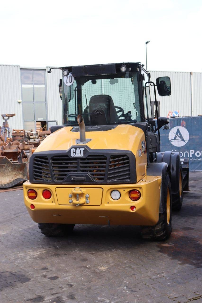 Wiellader Caterpillar 908 Diesel 2023