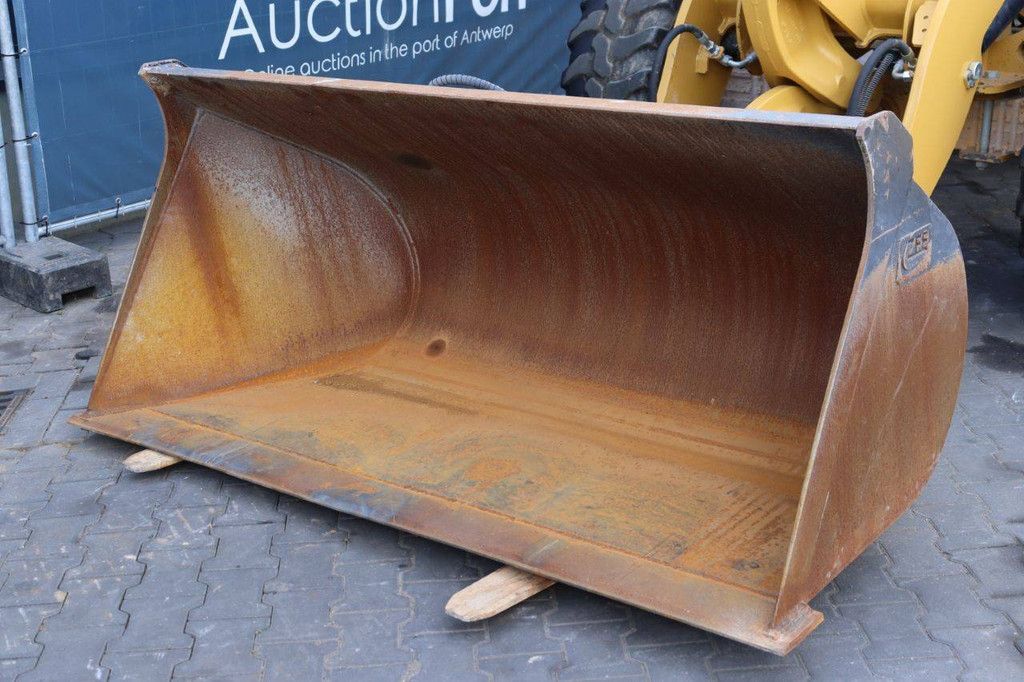 Wiellader Caterpillar 908 Diesel 2023