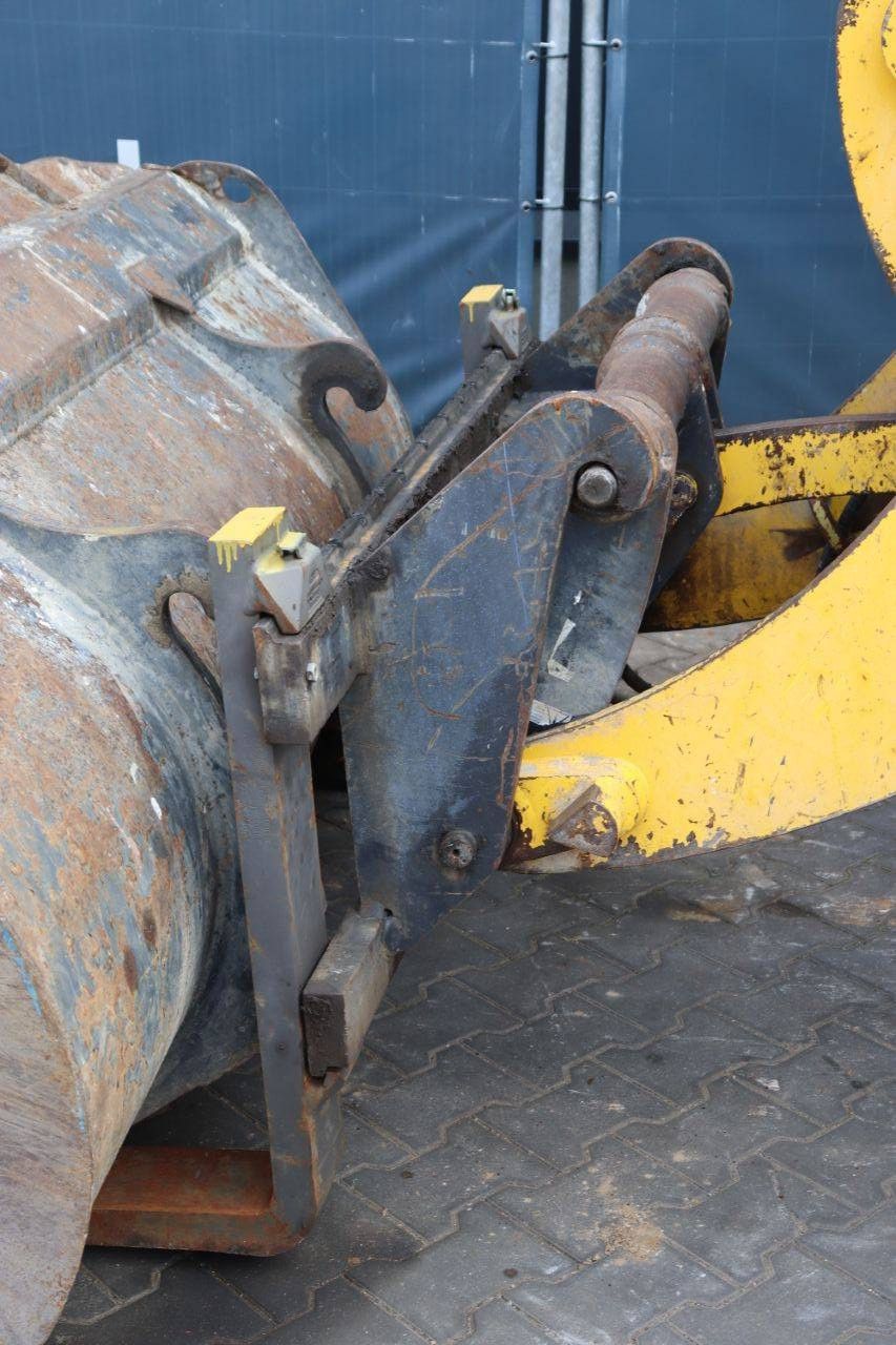 Wiellader Komatsu WA100M-6 Diesel 2012
