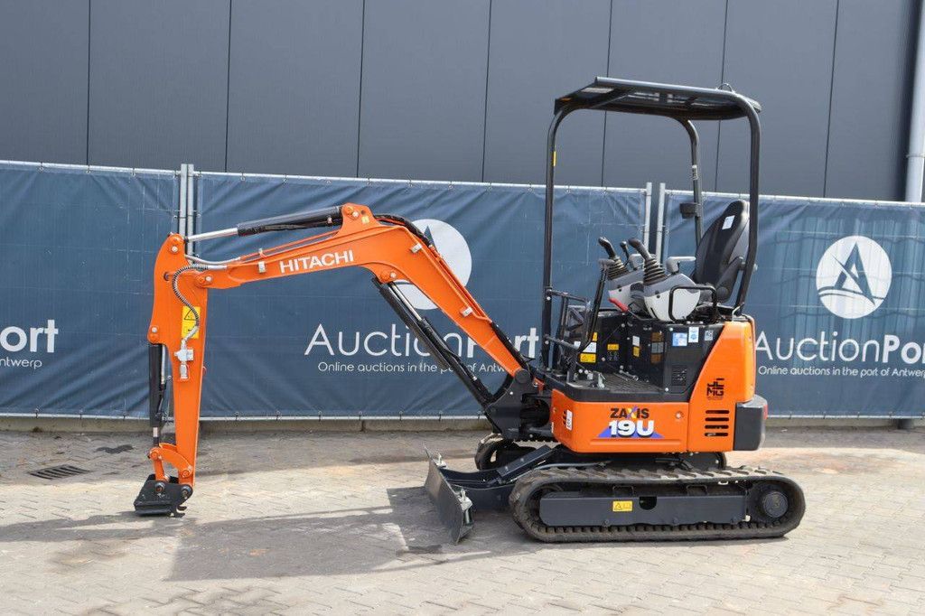 Minigraver Hitachi ZX19U-6 Diesel 2022 Nieuw