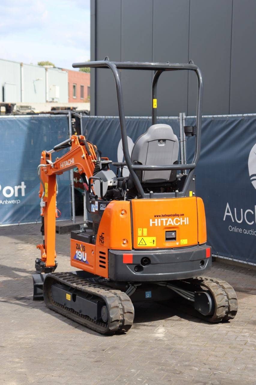 Minigraver Hitachi ZX19U-6 Diesel 2022 Nieuw