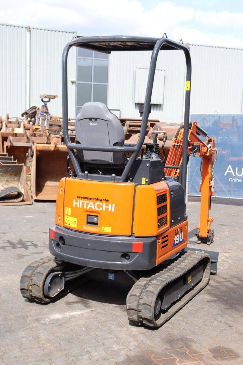 Minigraver Hitachi ZX19U-6 Diesel 2022 Nieuw