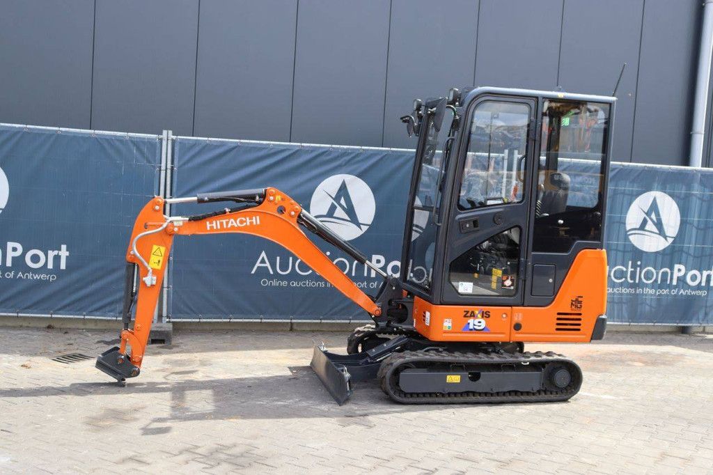 Minibagger Hitachi ZX19-6 CR Diesel 2023