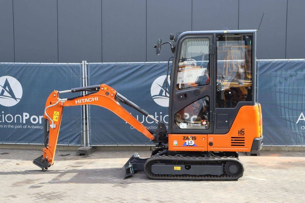 Minibagger Hitachi ZX19-6 CR Diesel 2023
