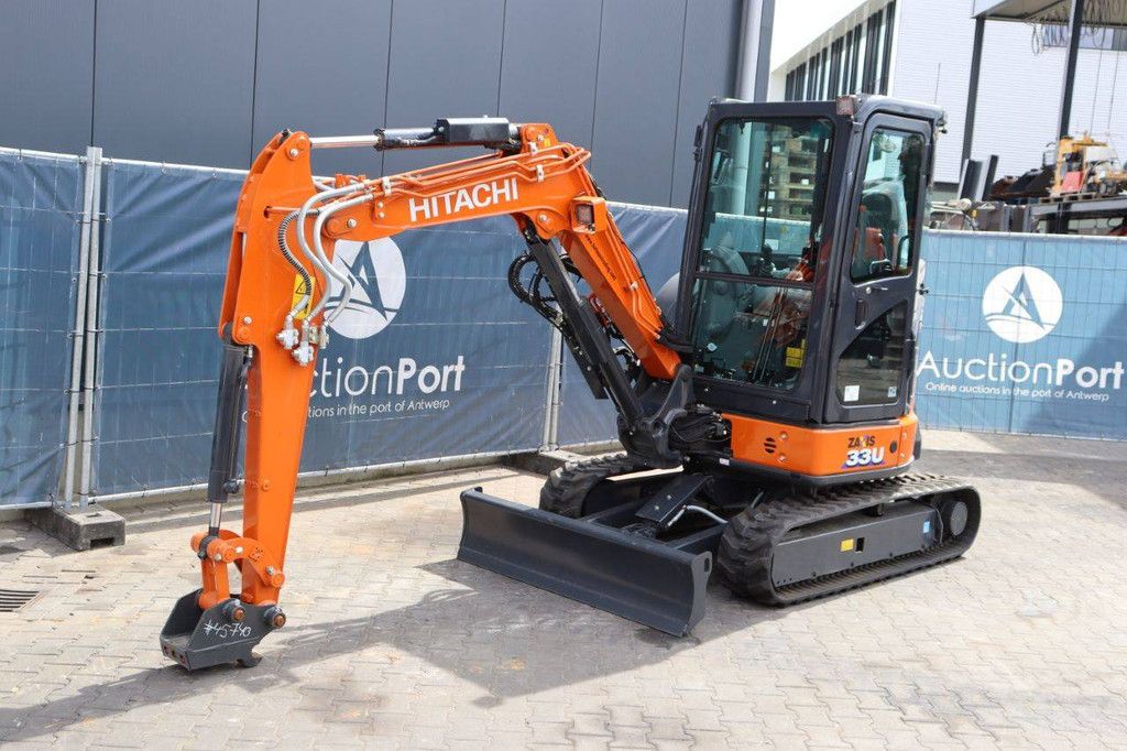 Rupsgraafmachine Hitachi ZX33U-6 CLR Diesel 2023 Nieuw